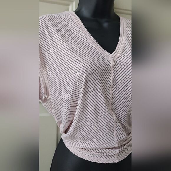 Lululemon Women's Sheer Striped Top Size 4 - Picture 6 of 10